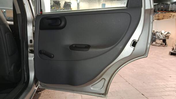 Foto: TÜR HINTEN RECHTS eines Opel Corsa 1.0 12V