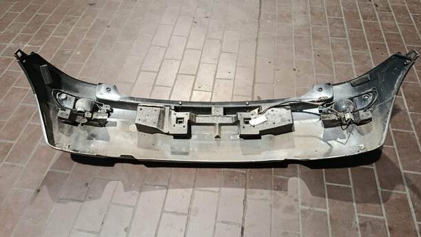 Foto: STOSSFÄNGER/ STOßSTANGE HINTEN ( VOR FACELIFT ) eines Opel Corsa 1.0 12V