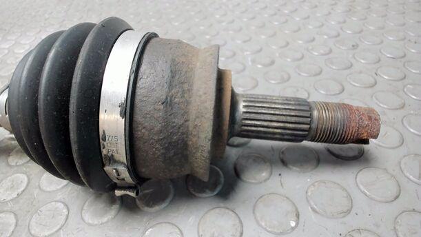 Foto: ANTRIEBSWELLE LINKS eines Fiat Panda 1.2