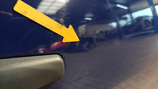 Foto: TÜR VORNE RECHTS ( 4/5 TÜRER ) eines Dacia Sandero 1.4 MPI