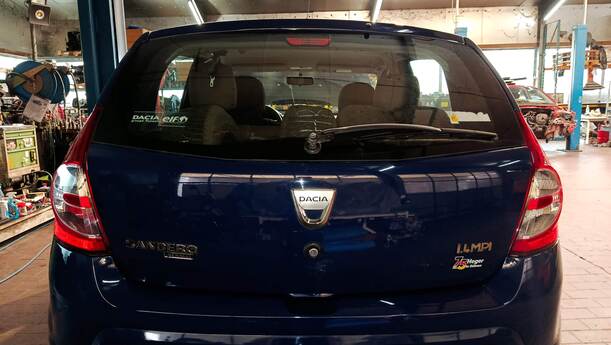Foto: HECKKLAPPE / HECKDECKEL eines Dacia Sandero 1.4 MPI