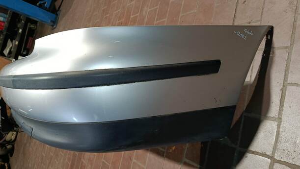 Foto: STOSSFÄNGER/ STOßSTANGE HINTEN eines Seat Toledo 1.9 TDI