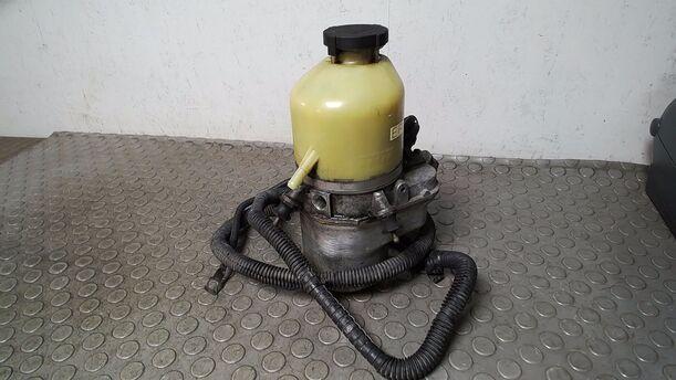 Foto: PUMPE SERVOLENKUNG ( TRW 2 ) eines Opel Astra 1.7 DTI