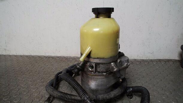 Foto: PUMPE SERVOLENKUNG ( TRW 2 ) eines Opel Astra 1.7 DTI