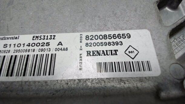 Foto: STEUERGERÄT EINSPRITZUNG / MOTORSTEUERGERÄT eines Dacia Sandero 1.4 MPI