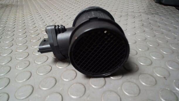 Foto: LUFTMASSENMESSER ( BOSCH ) eines Opel Astra 1.7 DTI