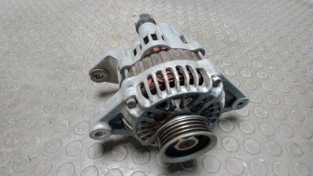 Foto: LICHTMASCHINE / GENERATOR ( 70A ) eines Dacia Sandero 1.4 MPI