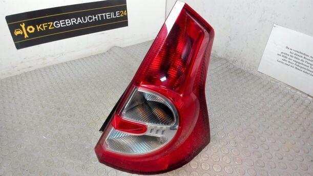 Foto: HECKLEUCHTE / RÜCKLICHT RECHTS eines Dacia Sandero 1.4 MPI