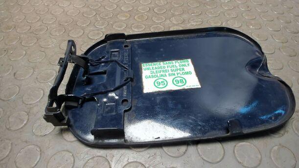Foto: TANKKLAPPE / TANKDECKEL eines Dacia Sandero 1.4 MPI