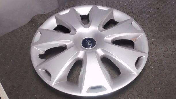 Foto: RRADKAPPE / FELGENABDECKUNG 16 ZOLL eines Ford Mondeo Turnier 2.0 TDCi
