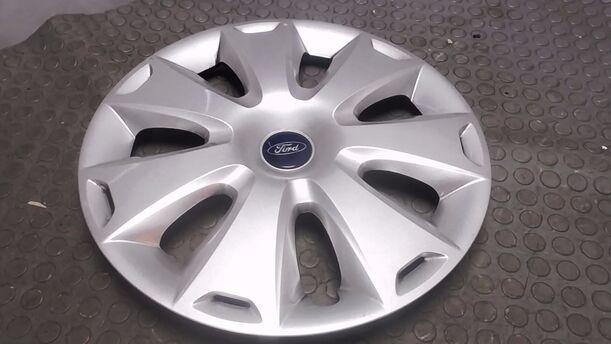 Foto: RADKAPPE / FELGENABDECKUNG 16 ZOLL eines Ford Mondeo Turnier 2.0 TDCi