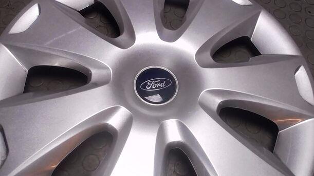 Foto: RADKAPPE / FELGENABDECKUNG 16 ZOLL eines Ford Mondeo Turnier 2.0 TDCi