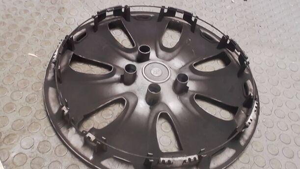 Foto: RADKAPPE / FELGENABDECKUNG 16 ZOLL eines Ford Mondeo Turnier 2.0 TDCi