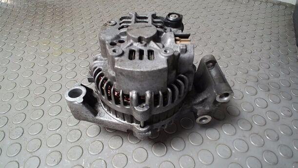 Foto: LICHTMASCHINE ( 90 A ) eines Ford Fusion 1.4