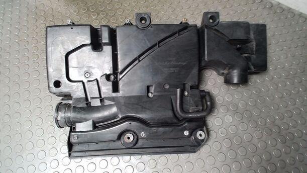 Foto: LUFTFILTERKASTEN eines Ford Fusion 1.4