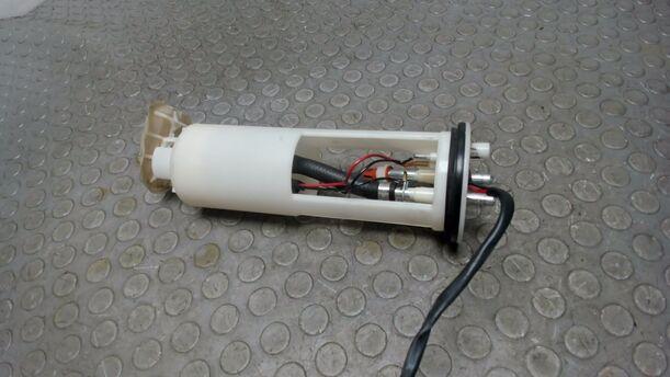 Foto: KRAFTSTOFFPUMPE eines Volvo V70 2.4