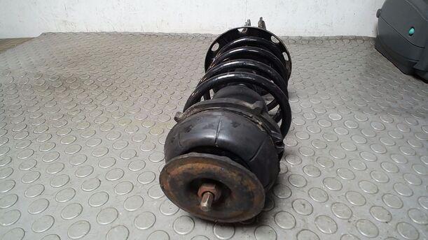 Foto: FEDERBEIN VORN LINKS ( Z10XE ) eines Opel Corsa 1.0 12V