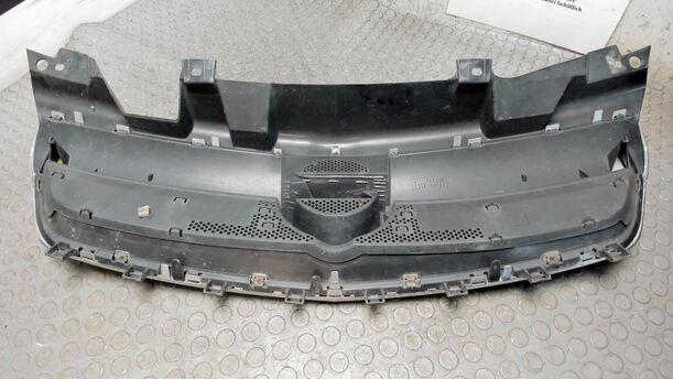 Foto: KÜHLERGRILL eines Opel Zafira 2.2 Automatik