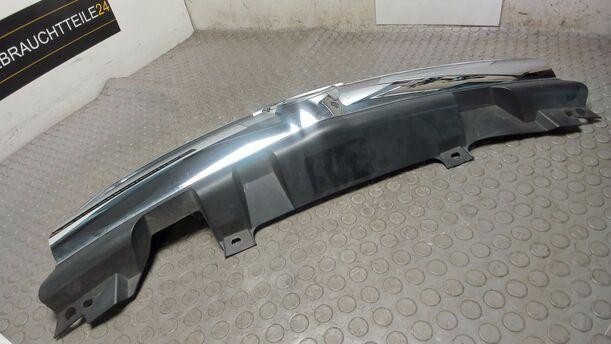 Foto: KÜHLERGRILL eines Opel Zafira 2.2 Automatik