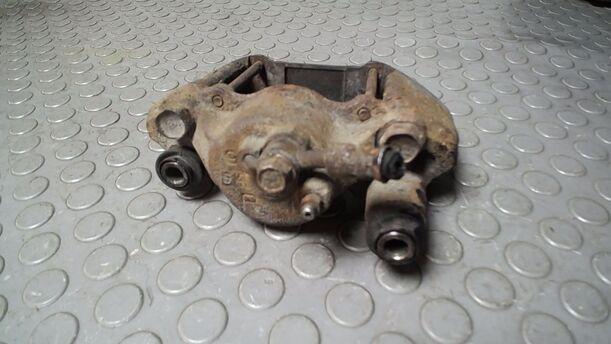 Foto: BREMSSATTEL VORN RECHTS eines Mazda Demio 1.4