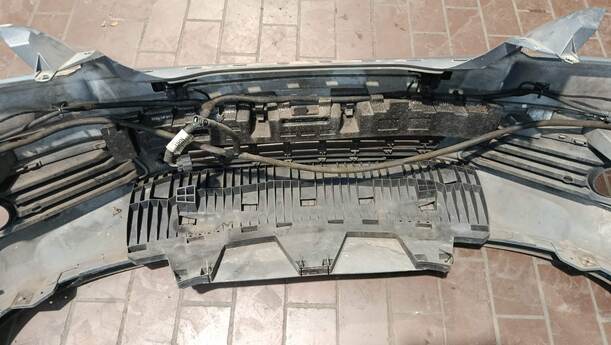 Foto: STOSSFÄNGER / STOßSTANGE VORNE eines Opel Zafira 2.2 Automatik