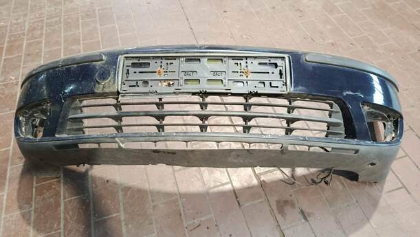 Foto: STOSSFÄNGER/ STOßSTANGE VORN ( LACKIERUNGSBEDÜRFTIG ) eines Ford Mondeo 2.0 Turnier TDDI