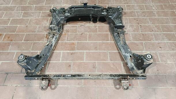 Foto: VORDERACHSE/ ACHSE VORN eines Ford Mondeo 2.0 Turnier TDDI