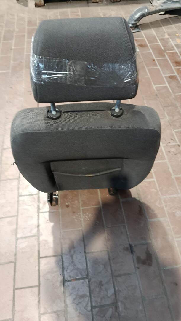 Foto: SITZ VORN LINKS / FAHRERSITZ eines Ford Mondeo 2.0 Turnier TDDI