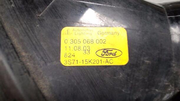Foto: NEBELSCHERINWERFER RECHTS eines Ford Mondeo 2.0 Turnier TDDI