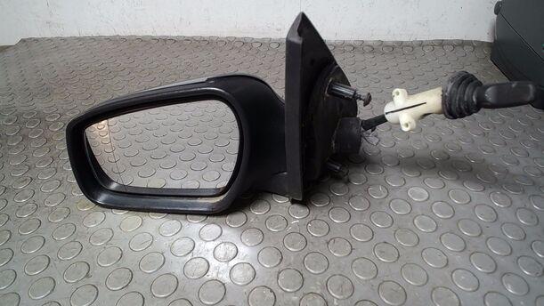 Foto: AUSSENSPIEGEL MECHANISCH VERSTELLBAR LINKS eines Ford Mondeo 2.0 Turnier TDDI
