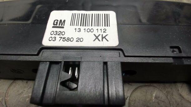 Foto: WARNBLINKSCHALTER eines Opel Zafira 2.2 Automatik