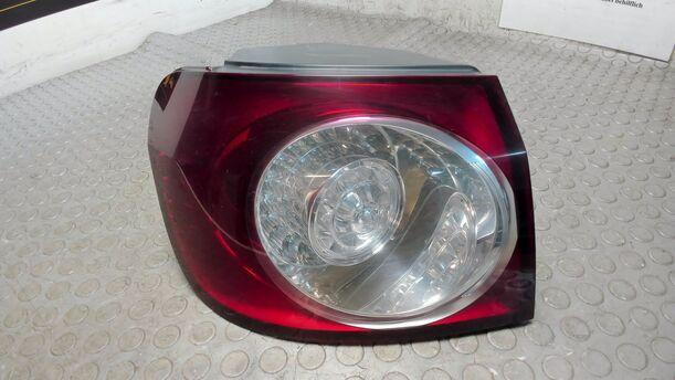 Foto: HECKLEUCHTE / RÜCKLICHT LINKS ( GOLF PLUS ) eines VW Golf Plus 1.4