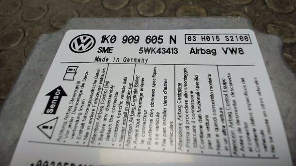 Foto: STEUERGERÄT AIRBAG / AIRBAGSTEUERGERÄT eines VW Golf Plus 1.4