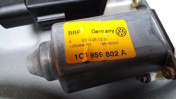 Foto: FENSTERHEBER ELEKTRISCH VORN RECHTS ( 4/5 TÜRER ) eines VW Golf 1.4
