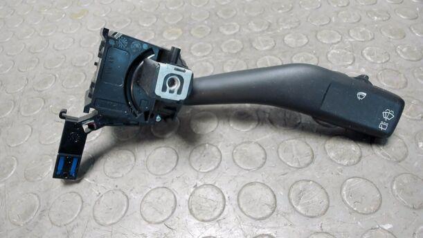 Foto: SCHEIBENWISCHERSCHALTER eines VW Golf Plus 1.4