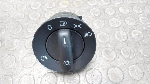Foto: LICHTSCHALTER eines VW Golf Plus 1.4