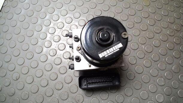 Foto: HAUPTBREMSAGREGAT ABS/ ESP eines VW Golf 1.4
