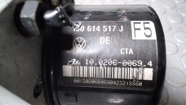 Foto: HAUPTBREMSAGREGAT ABS/ ESP eines VW Golf 1.4