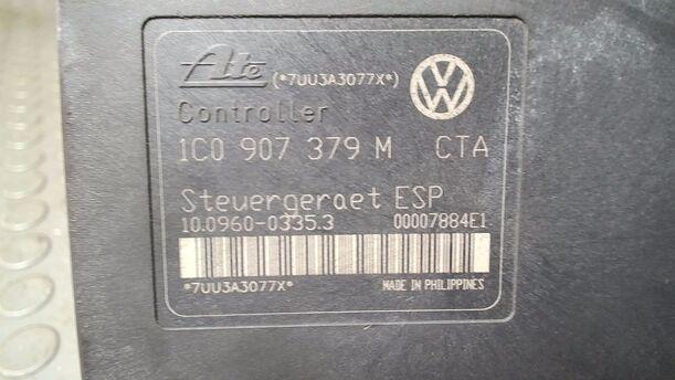 Foto: HAUPTBREMSAGREGAT ABS/ ESP eines VW Golf 1.4