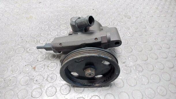 Foto: PUMPE SERVOLENKUNG eines Toyota Carina 2.0