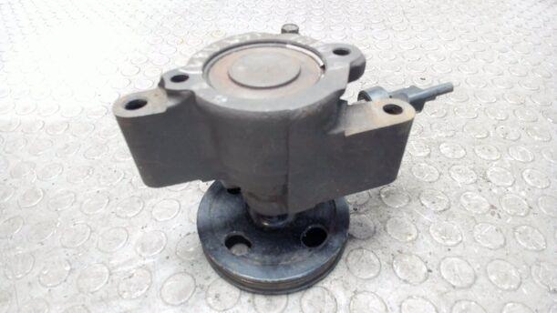 Foto: PUMPE SERVOLENKUNG eines Toyota Carina 2.0