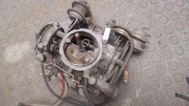 Foto: VERGASER eines Toyota Carina II XL