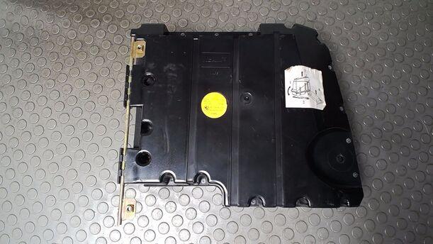 Foto: SUBWOOFERBOX eines BMW 523i touring Si
