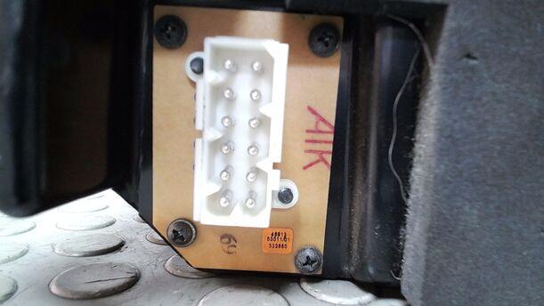 Foto: SUBWOOFERBOX eines BMW 523i touring Si