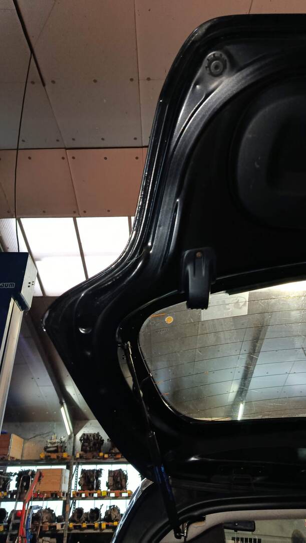 Foto: HECKKLAPPE/ HECKDECKEL eines Renault Twingo 1.2 16V Si