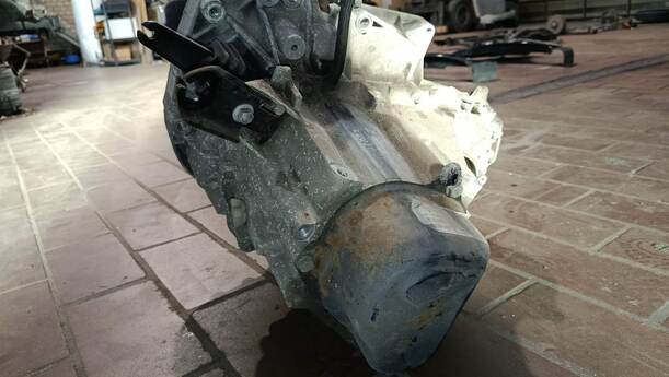 Foto: SCHALTGETRIEBE JB1525 eines Renault Twingo 1.2 16V Si
