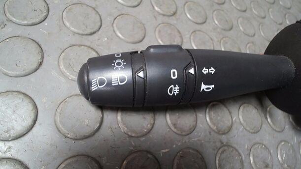 Foto: BLINKSCHALTER/ KOMBISCHALTER eines Renault Twingo 1.2 16V Si