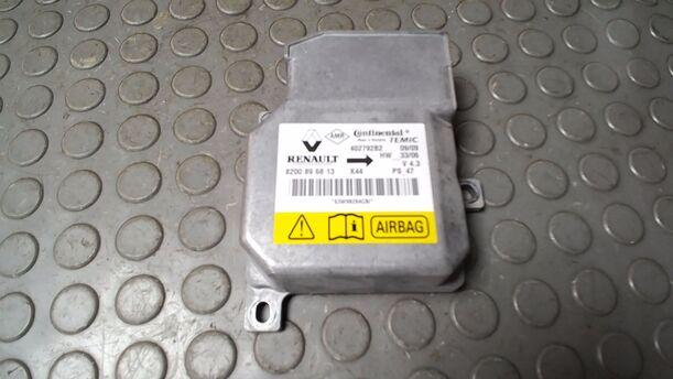 Foto: STEUERGERÄT AIRBAG/ AIRBAGSTEUERGERÄT eines Renault Twingo 1.2 16V Si