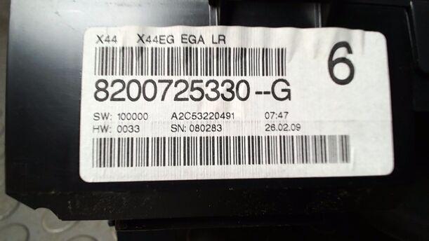 Foto: TACHOEINHEIT/ KOMBIINSTRUMENT eines Renault Twingo 1.2 16V Si
