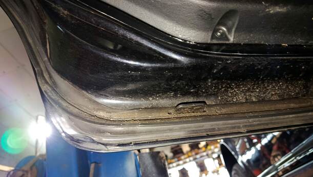 Foto: TÜR HINTEN LINKS eines VW Golf 1.4 SX